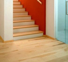 Verschiedene Ausführungen Holzboden / Holztreppe / Referenzen - Der Boden AHL GmbH & Co. KG